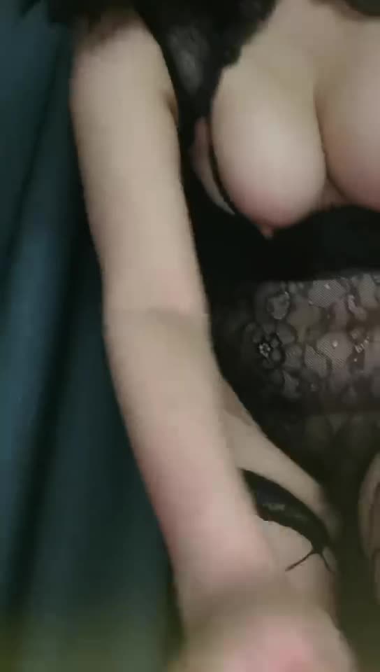 大奶连体黑丝长视频粗大巨根抽插大奶黑穴